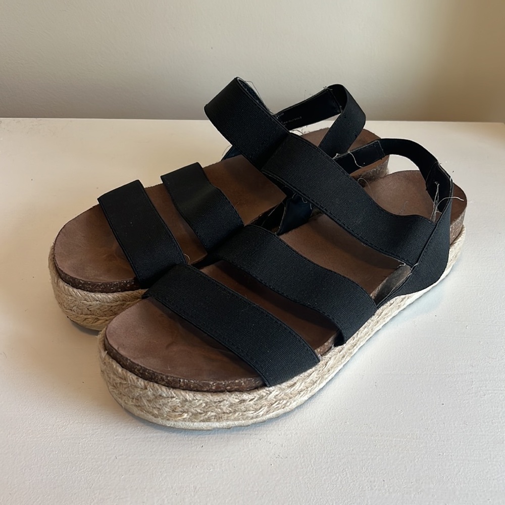 Madden Girl Crispp Black Espadrille Platform Sandals Size 7.5 - Picture 4 of 6